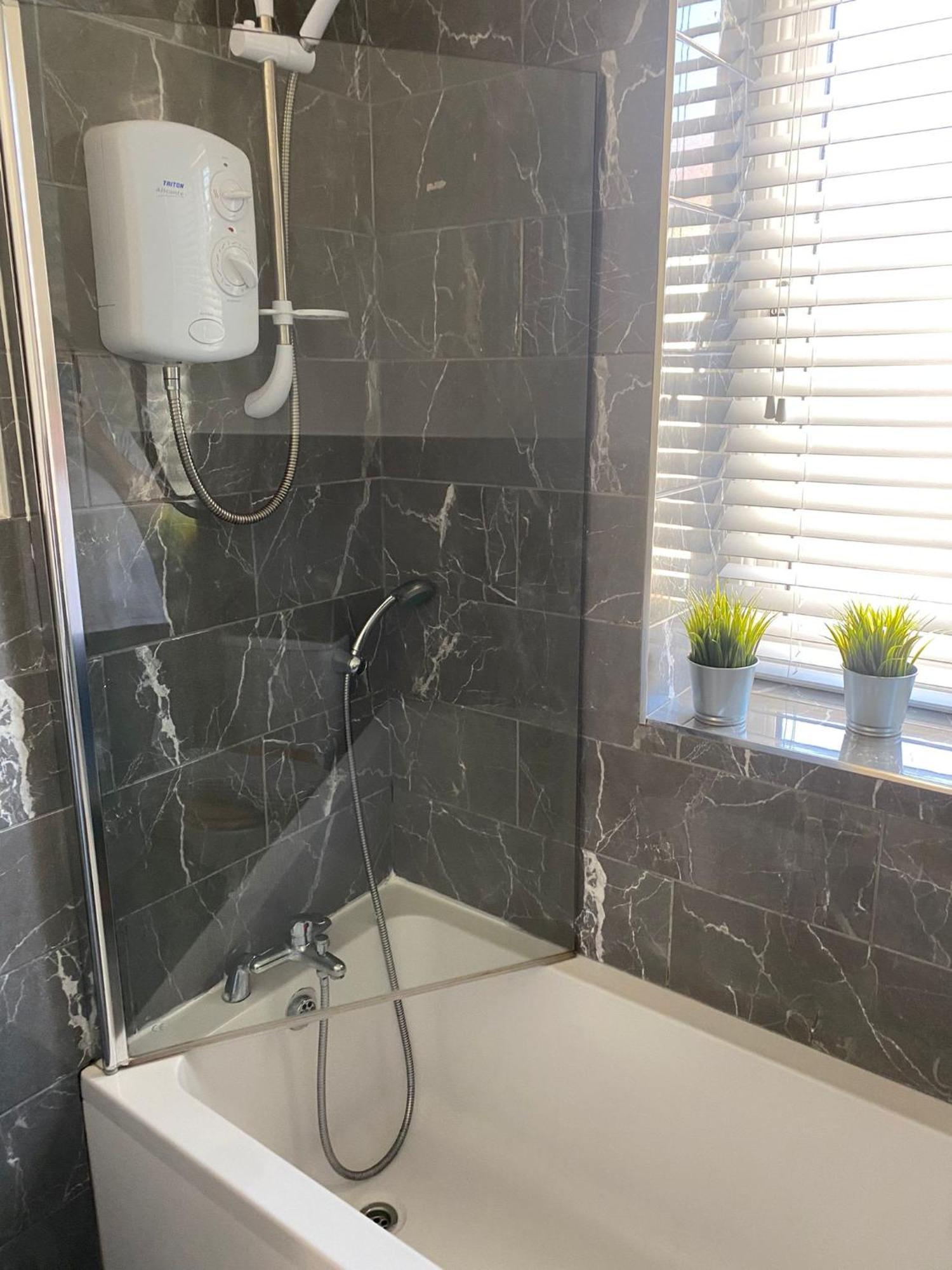 Spacious 2 Bedroom Apartment ليفربول المظهر الخارجي الصورة